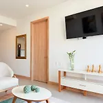 Premium Apartment - Beachfront - Luxury Condo